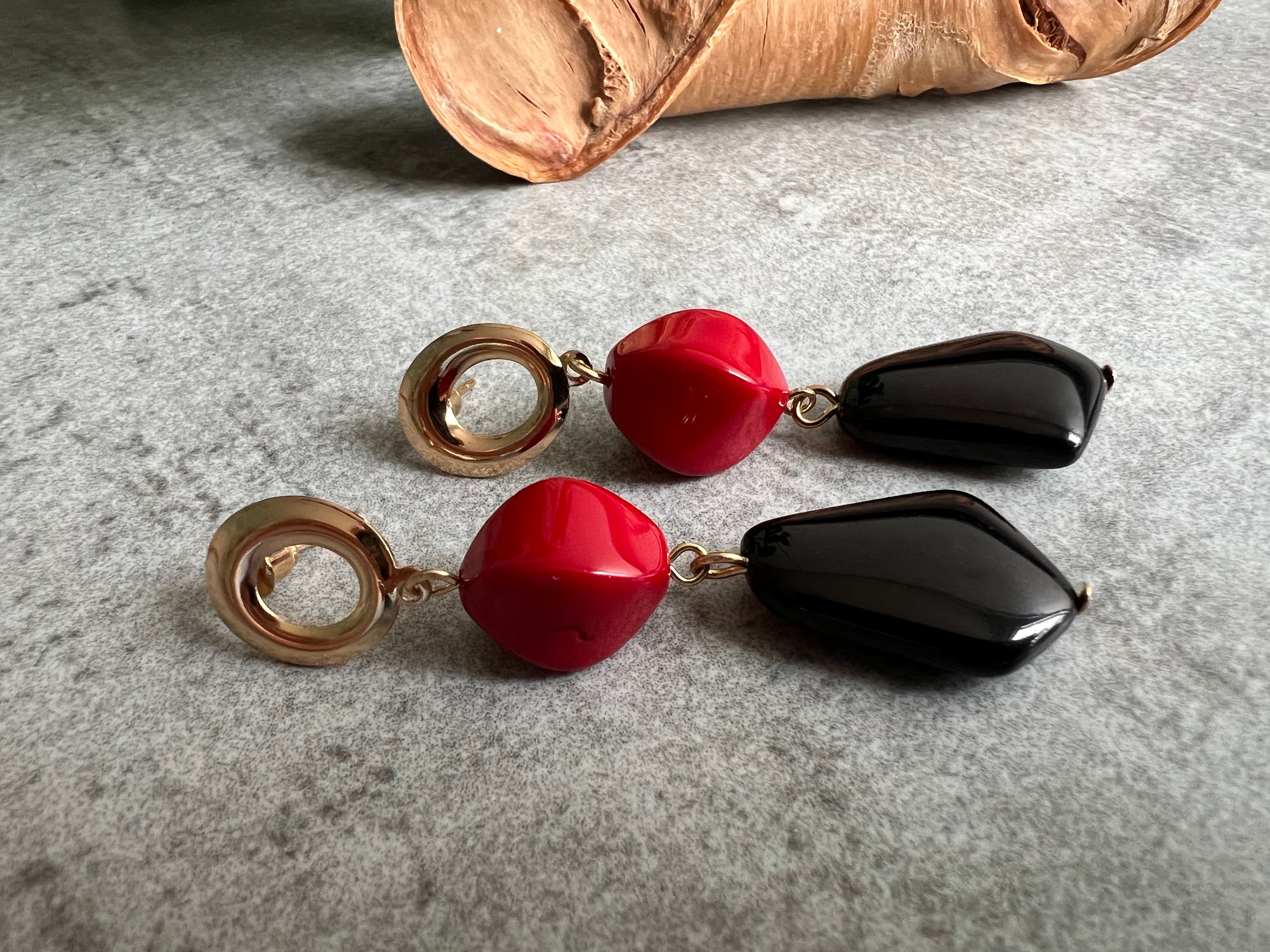 Boucles d’oreilles SOIZIC perles rouges et noires