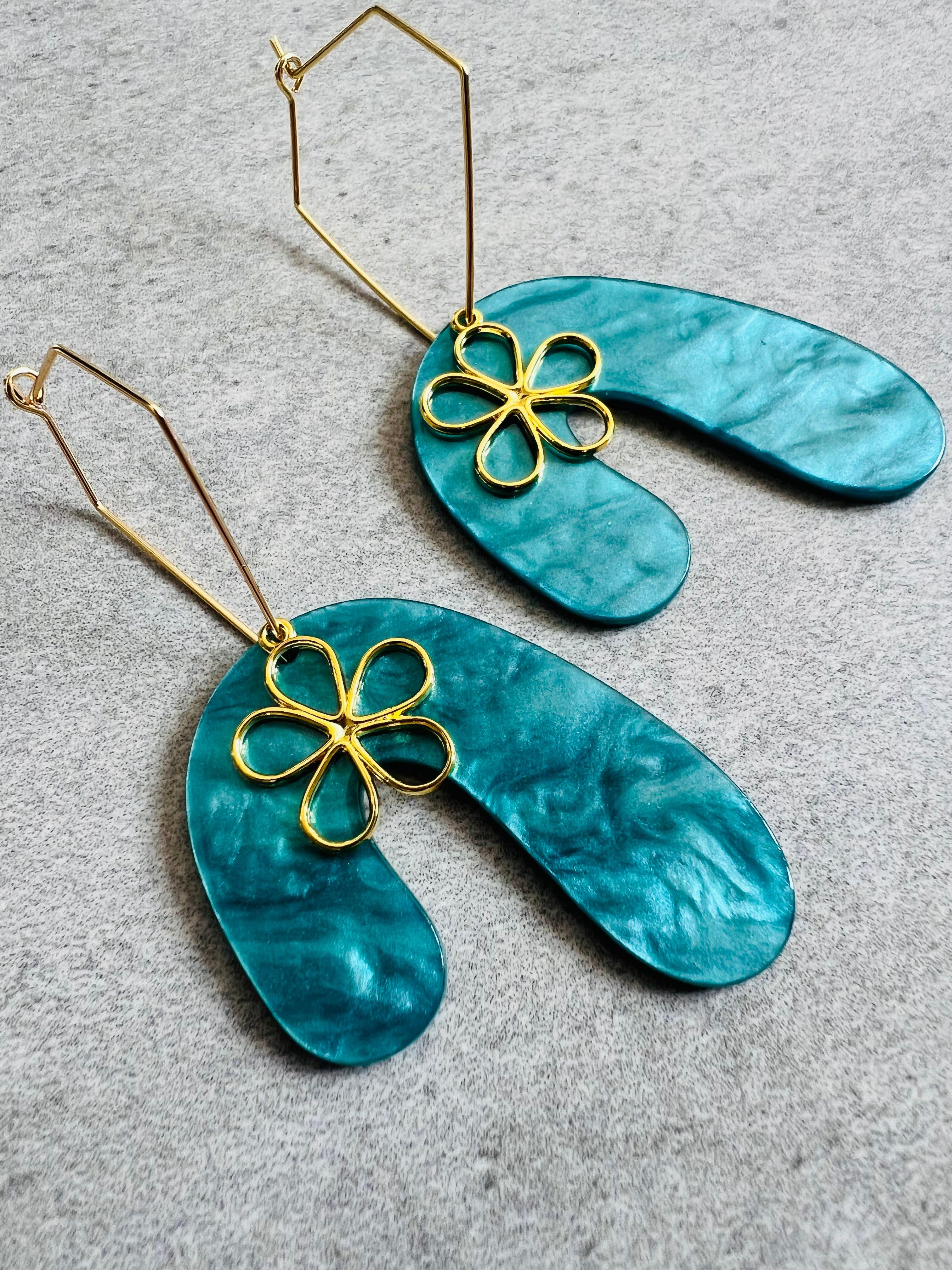 Boucles d’oreilles MURPHY résine turquoise - Créations Uniques