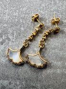 Boucles d’oreilles LINA feuilles ginkgo nacrées et diamantées