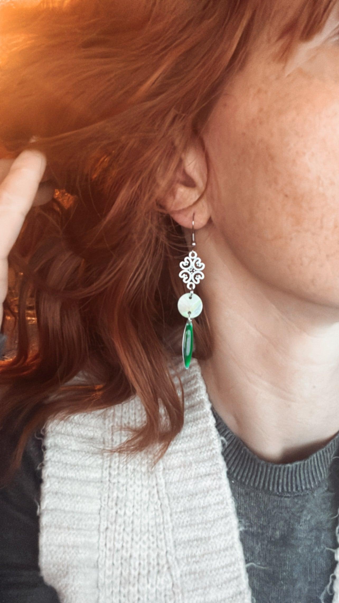 Boucles d’oreilles HELIANE style bohème vert - Créations Uniques