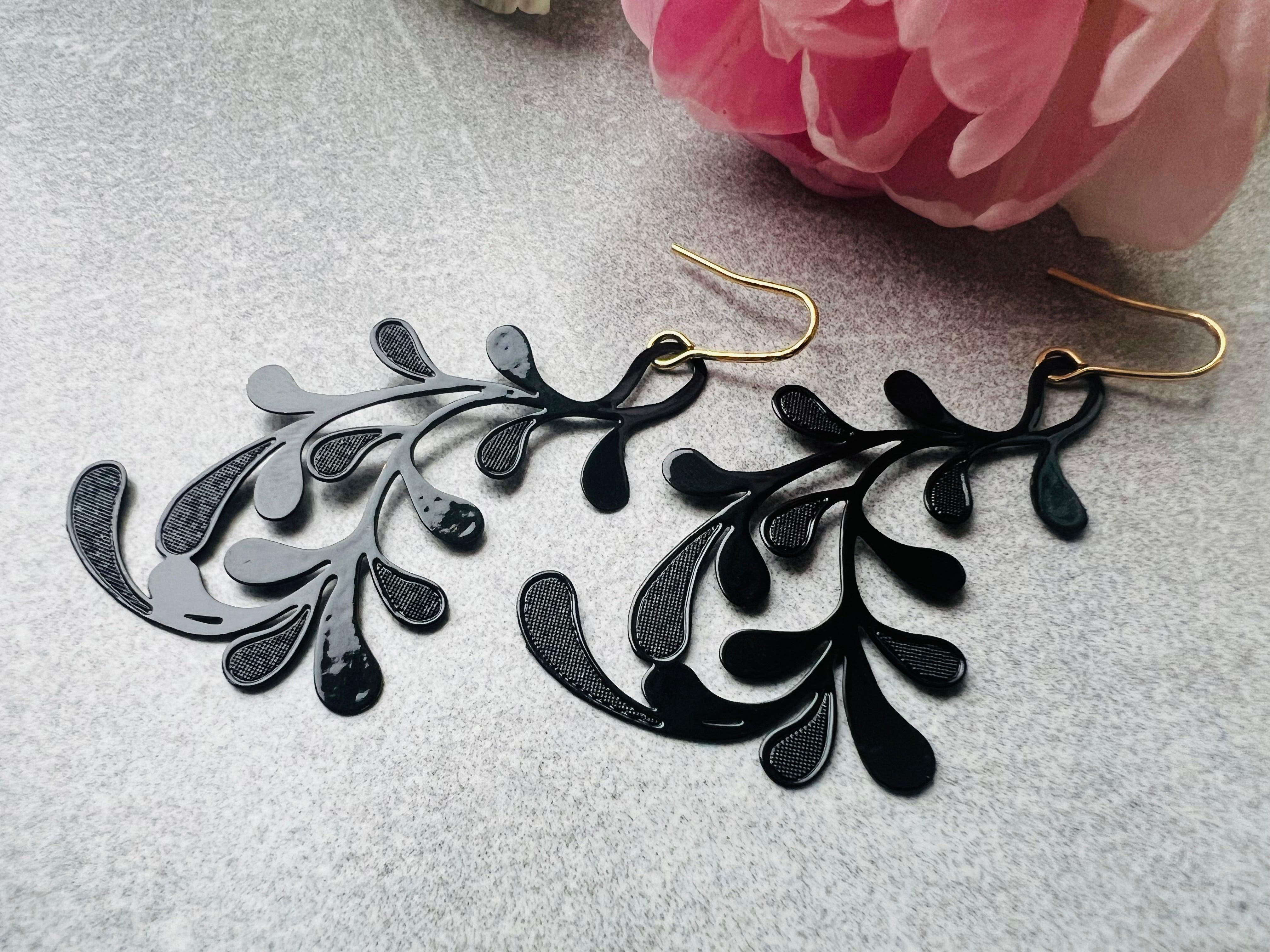 Boucles d’oreilles NINON feuillage noir - Créations Uniques