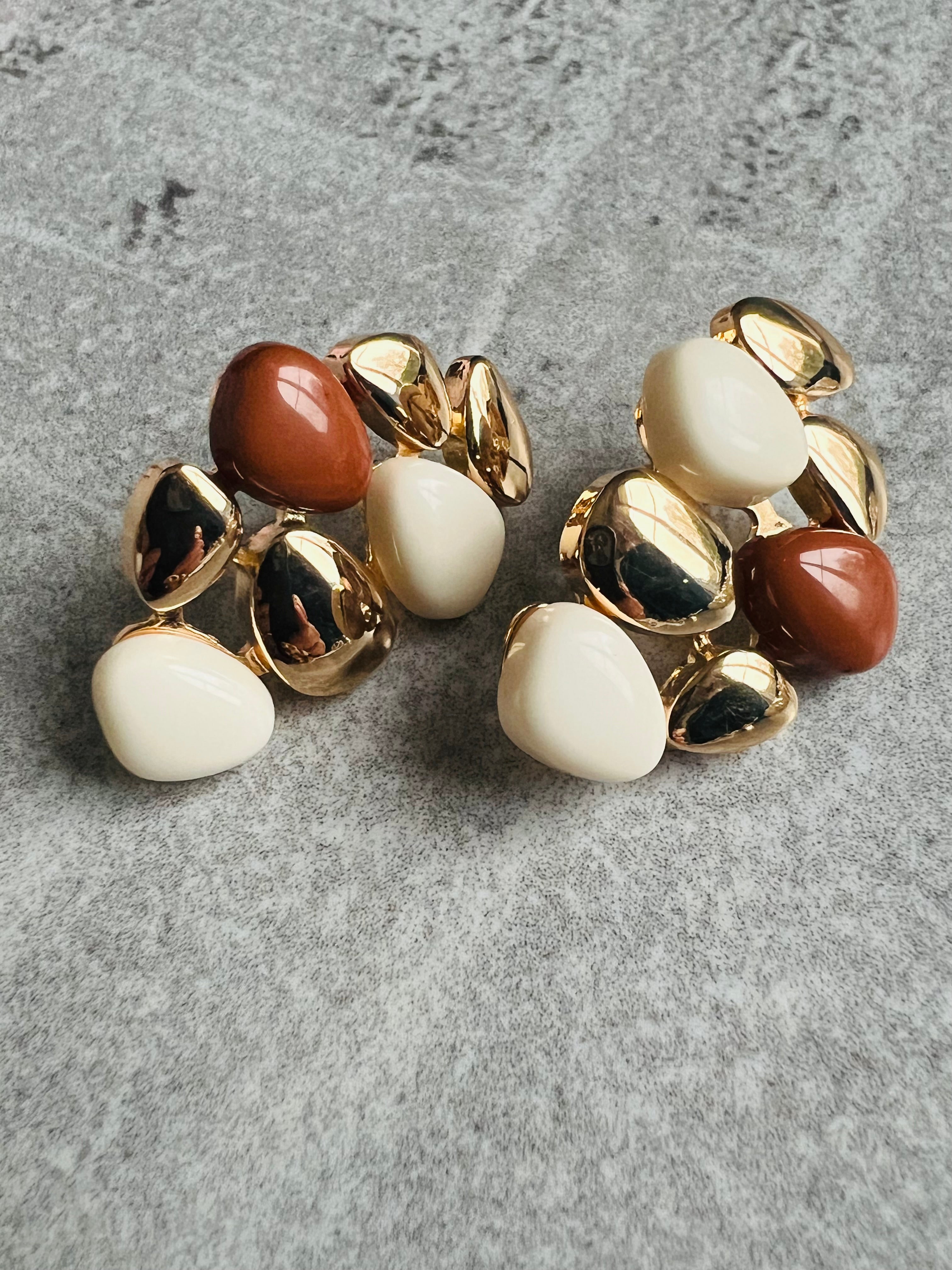 Boucles d’oreilles JOSÉE crème et caramel ou noir