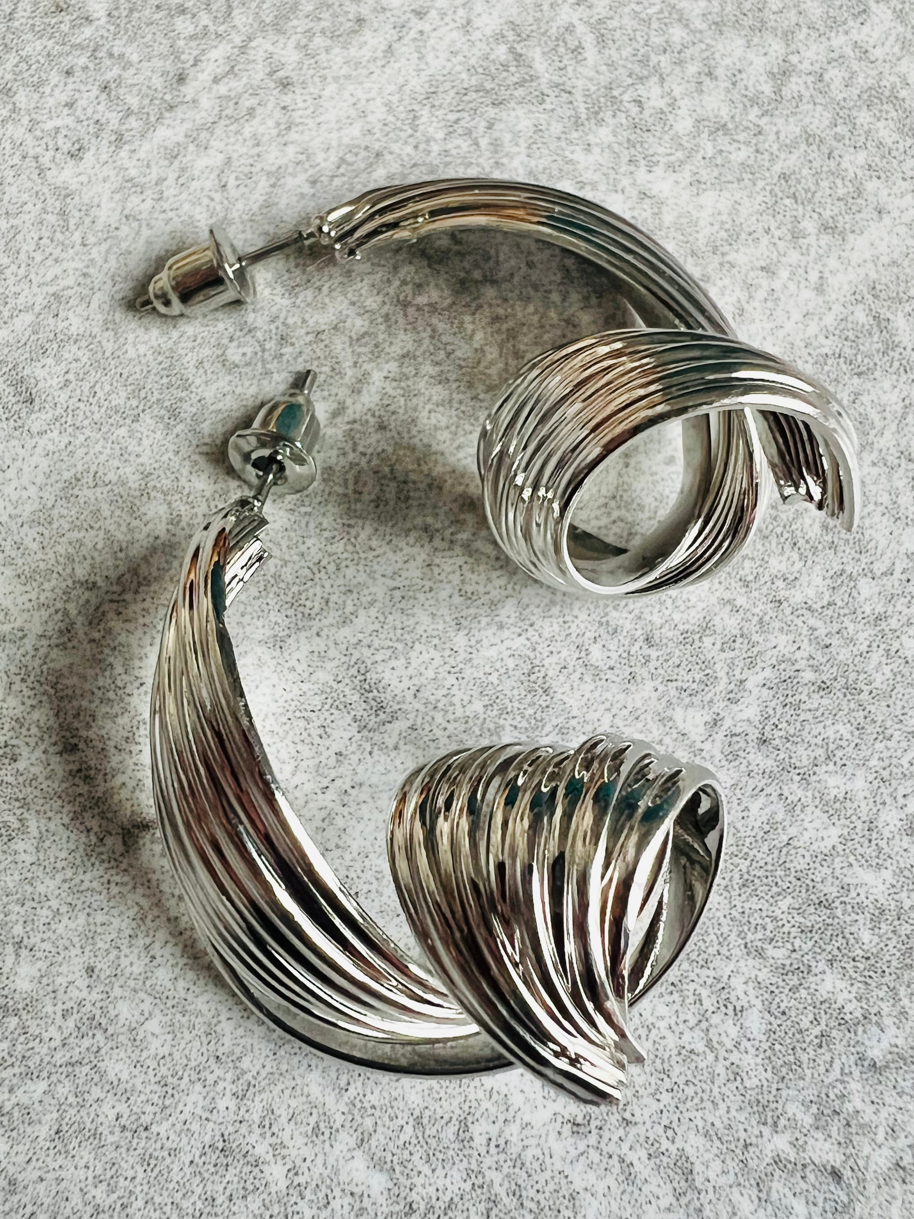 Boucles d’oreilles MARIE-LOUISE torsades argentées