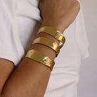 B75001 Bracelet Manchette Trois rangs - Karine Sultan