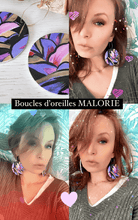 Boucles d’oreilles MALORIE bois motif fleuri violet - Créations Uniques