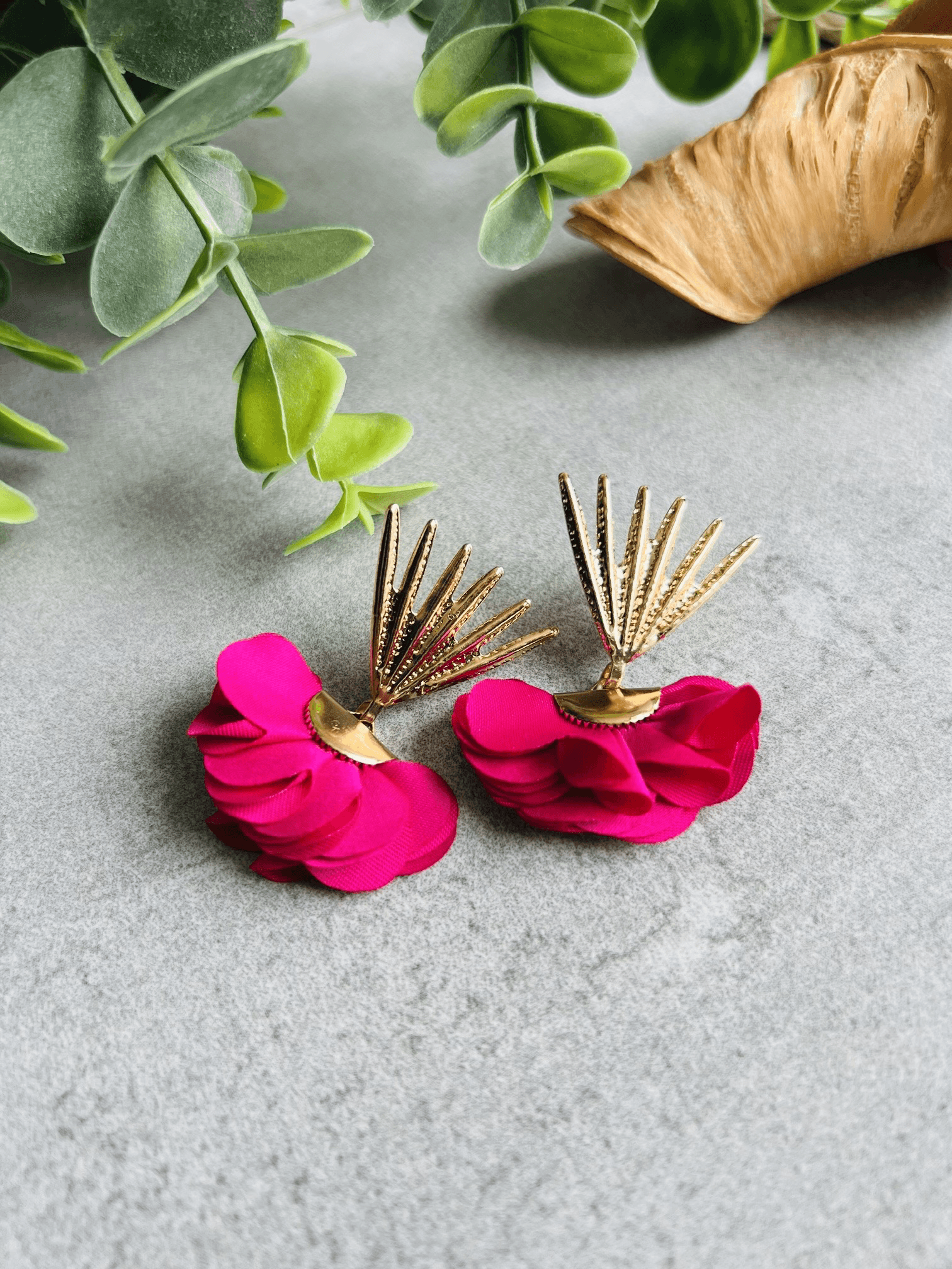 Boucles d’oreilles JACQUELINE pampilles tissu Fushia - Créations Uniques