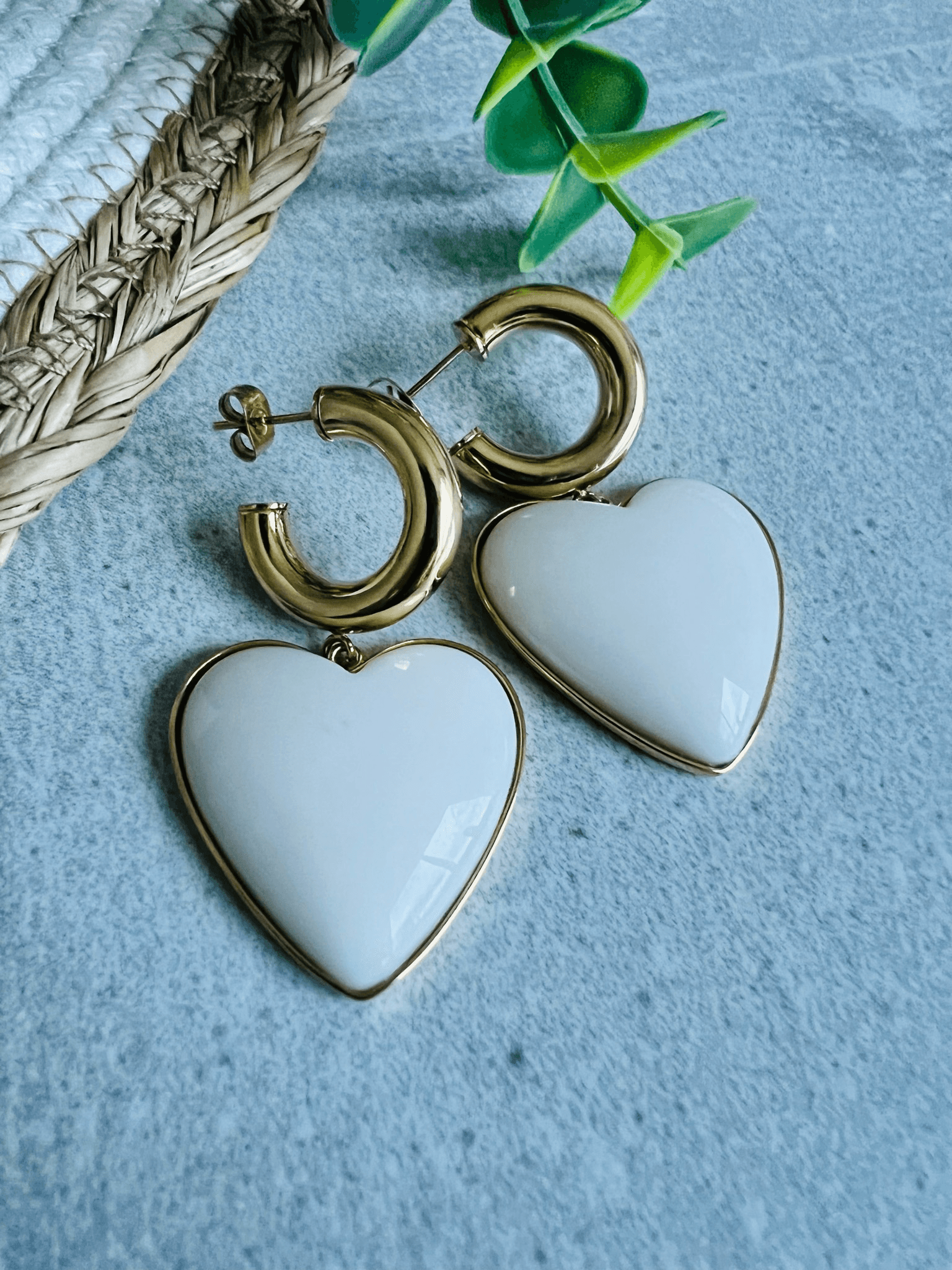 Boucles d’oreilles ADDISON Cœurs crème blanc cassé