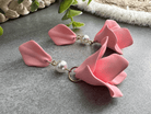 Boucles d’oreilles ANTOINETTE pétales rose clair