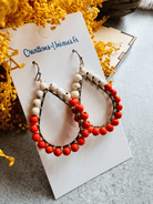 Boucles d’oreilles gouttes YELINA  perles oranges et beiges - Créations Uniques