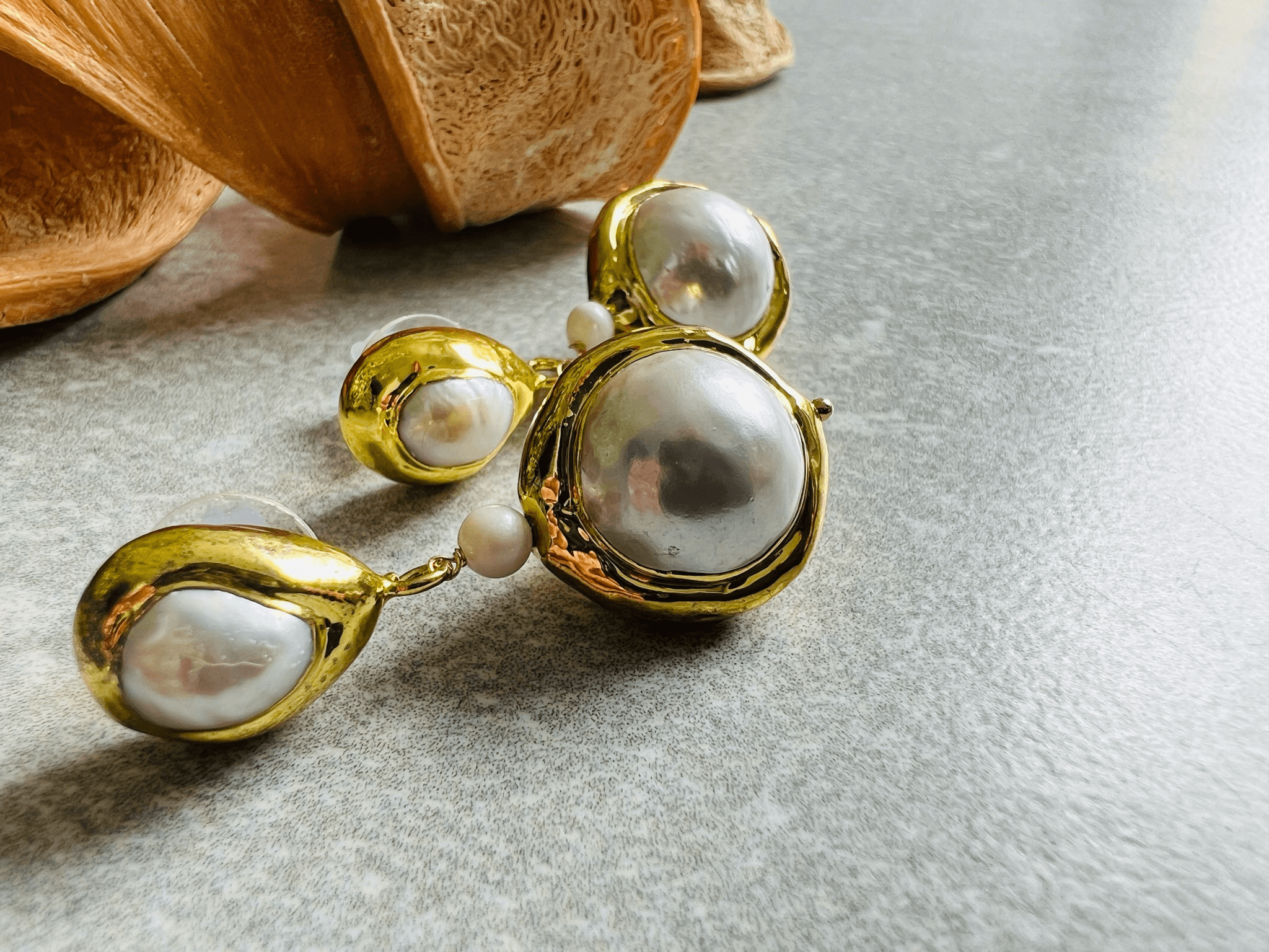 Boucles d’oreilles BETTIE perles blanc nacré