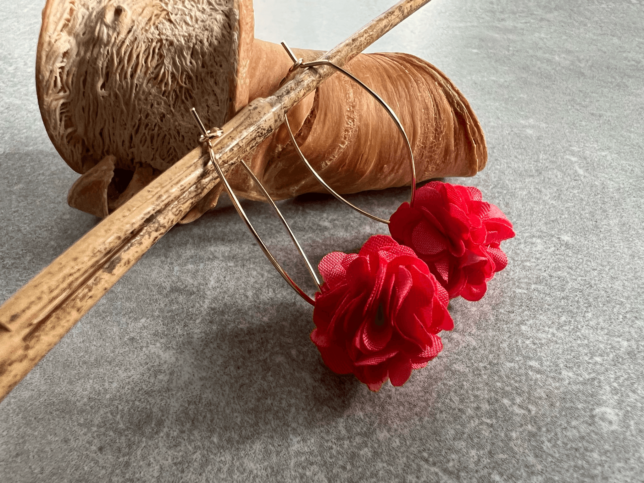 Boucles d’oreilles MURIEL pompons couleur corail