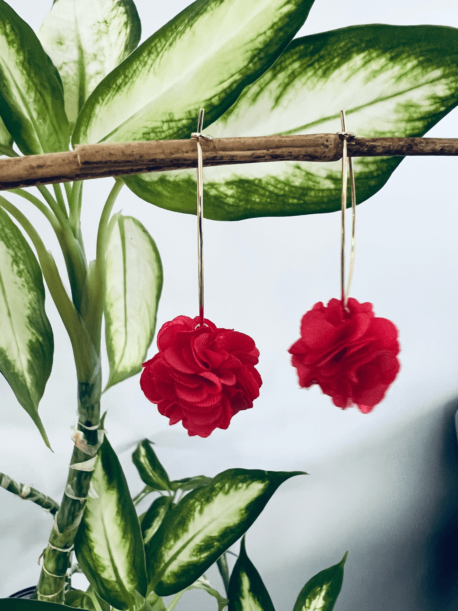 Boucles d’oreilles MURIEL pompons couleur corail