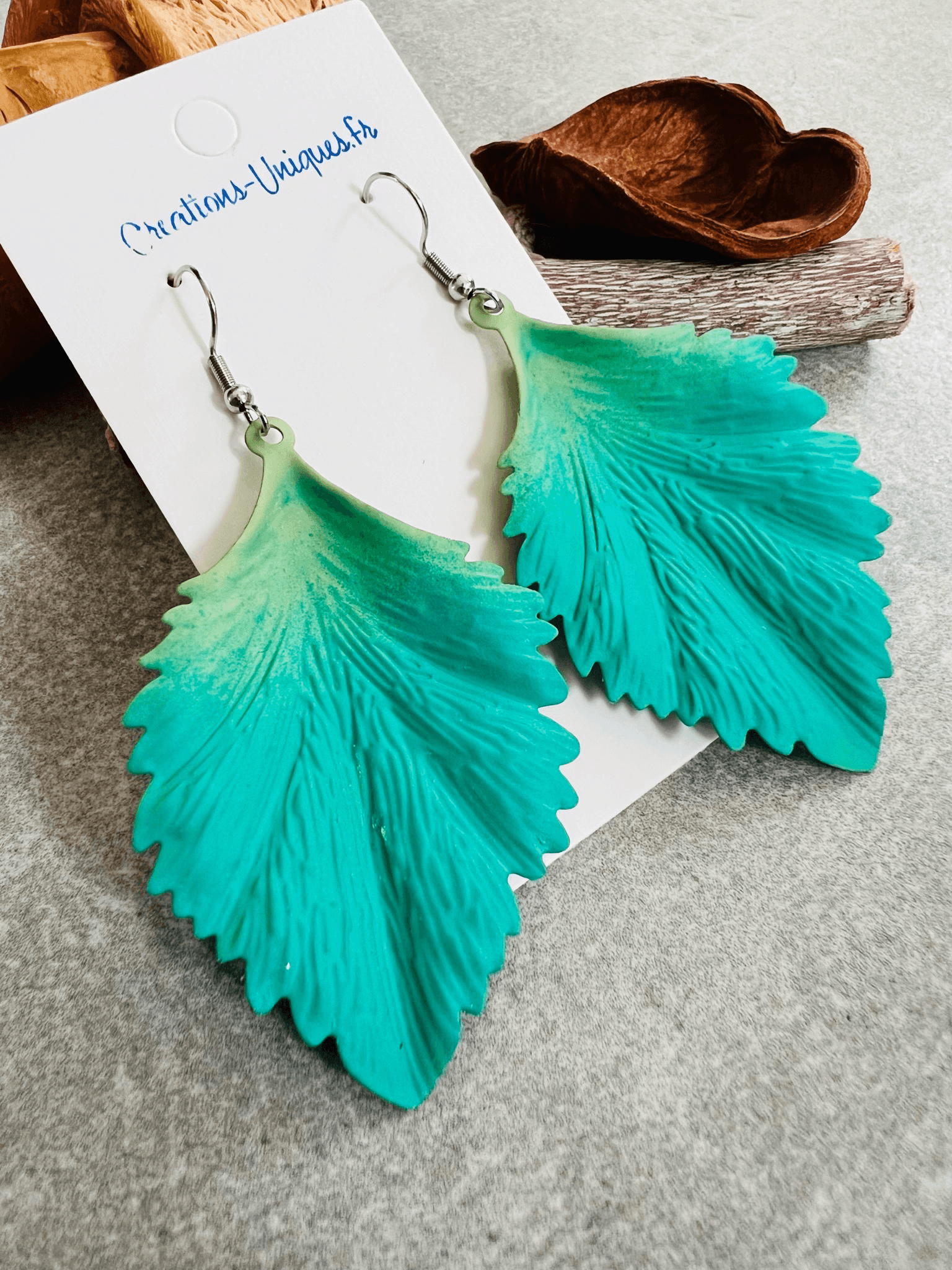 Boucles d’oreilles GAIL feuilles vert fluo flashy