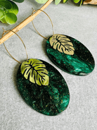 Boucles d’oreilles GIULIA résine ovale vert pailleté - Créations Uniques